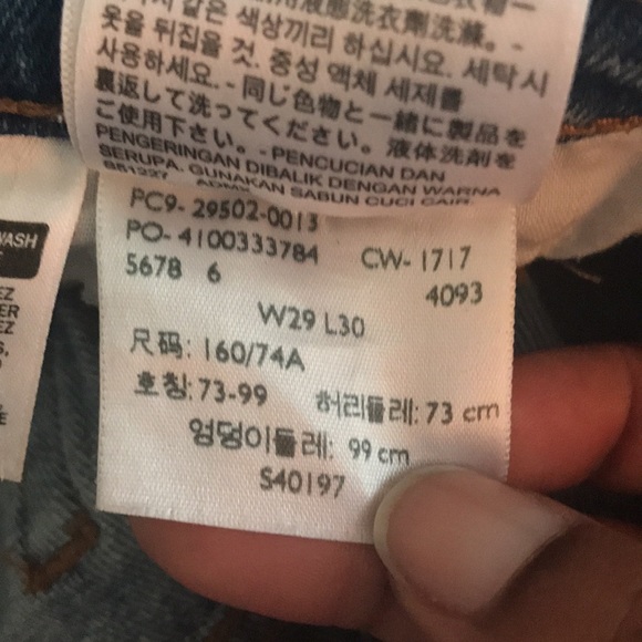 Levi’s 501 Button Fly Light Wash Jeans - Picture 3 of 14